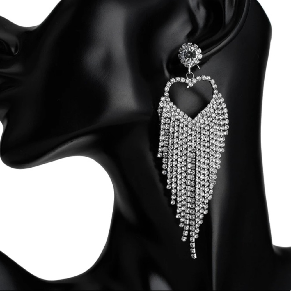 ⭐️ Big Silver Rhinestone Heart - Picture 3 of 7